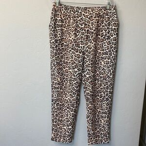 Agnes & Dora crop Truser pant animal print size large NWT.